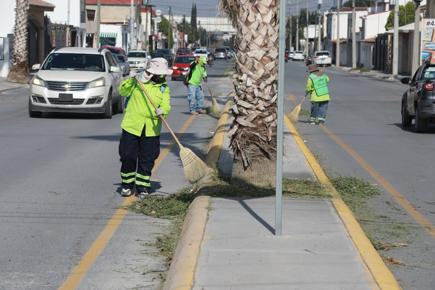 Saltillo refuerza el mantenimiento de sus espacios públicos y vialidades