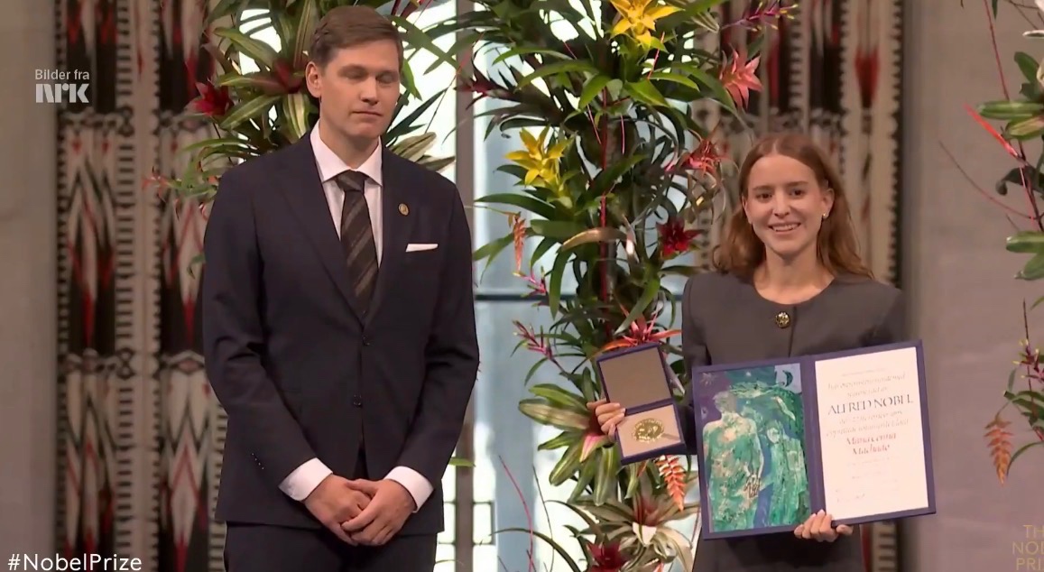 HISTÓRICO: Ana Corina Sosa Recibe el Premio Nobel de la Paz 2025 en Nombre de María Corina Machado